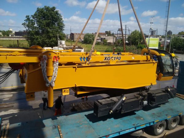 300 ton hydraulic crawler crane XGC300 price with parts price - Image 2