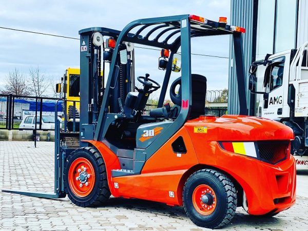 3T Diesel Forklift LG30DT with High Quality Spare Parts - Image 2