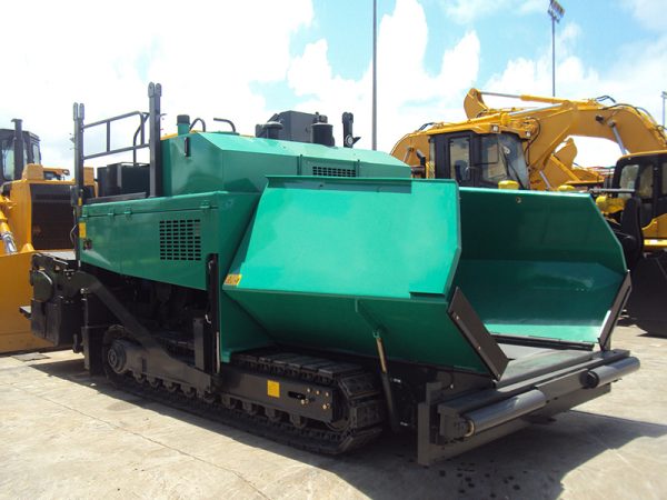 China Famous Brand 6M RP601 New Road Machinery Crawler Asphalt Finisher Concrete Paver For Sale - Image 2