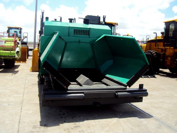 China Famous Brand 6M RP601 New Road Machinery Crawler Asphalt Finisher Concrete Paver For Sale - Image 4