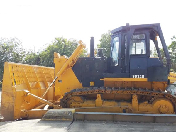 Competitive Price Shantui Bulldozer SD32 Crawler Bulldozer 320HP With Spare Parts in Stock - Image 4