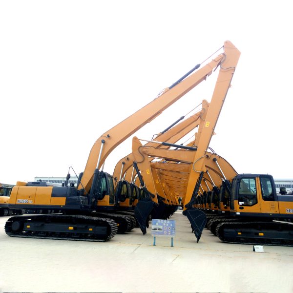 Cost-effective Huge Crawler Excavator XE270DLL 0.4cbm Hydraulic Multifunctional - Image 2