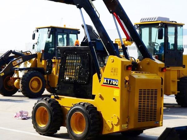 Easy to Operate Skid Steer Wheel Loader XC760K 1150KG 55.8KW 0.6cbm Top Brand - Image 4