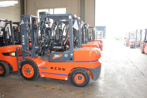 Economical Type LONKING 3.5 Ton Fd35te Mini Diesel Forklift With Solid Tire Hot Sale - Image 3