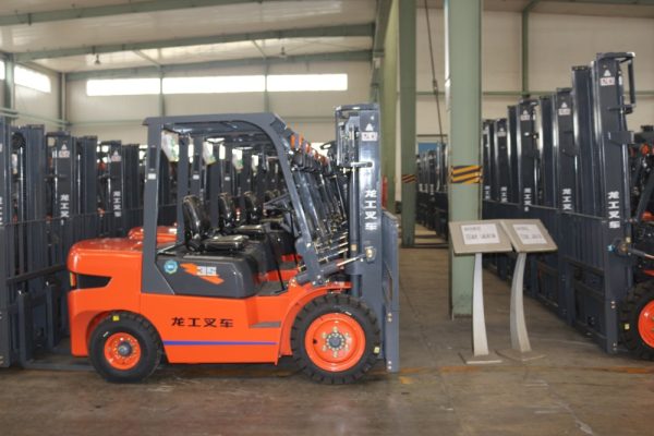 Economical Type LONKING 3.5 Ton Fd35te Mini Diesel Forklift With Solid Tire Hot Sale - Image 5