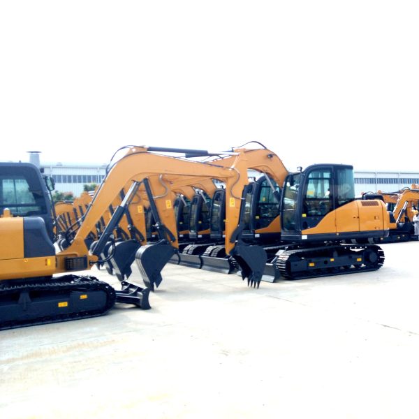 Factory Price 7.5 Ton Mini Crawler Excavator XE75D - Image 5