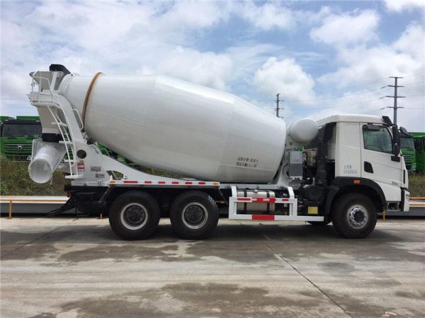 G12NX 12 Cubic Meters Self-Loading Concrete Mixture Truck - Image 3