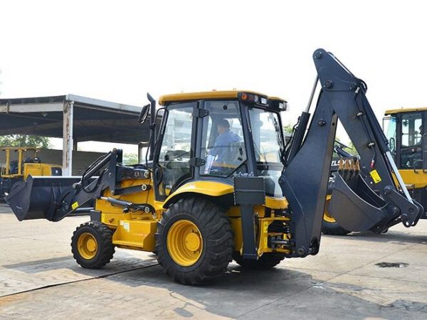 Good Condition Backhoe Loader with 2 Tons Load Capacity XC870H/XC870K/XT870 - Image 4