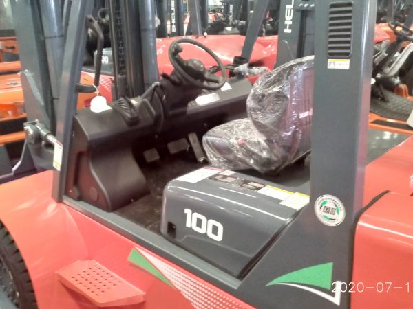 HELI 10 ton heavy duty forklifts CPCD100 forklift reach with flexible fork arm in Mexico - Image 4