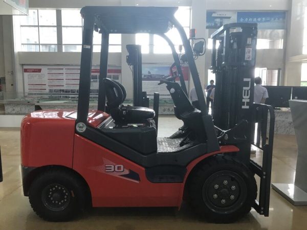 Heli 3 Ton Gasoline Forklift CP(Q)(Y)D30 Diesel Forklift With Factory Supply - Image 5