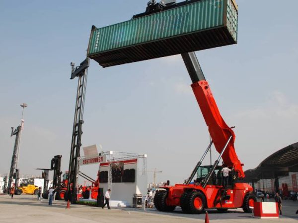 Heli 45t Reach Stacker Container Handler SRSH4528-VO2 for Hot Sale - Image 6