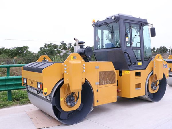 High Operating Efficiency Vibratory Road Compactor Roller XD102 - Image 3