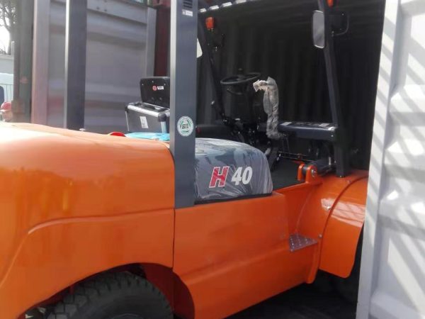 High Performance 4.5ton forklift HELI CPCD45 3m diesel Perfectly Worked - Image 3