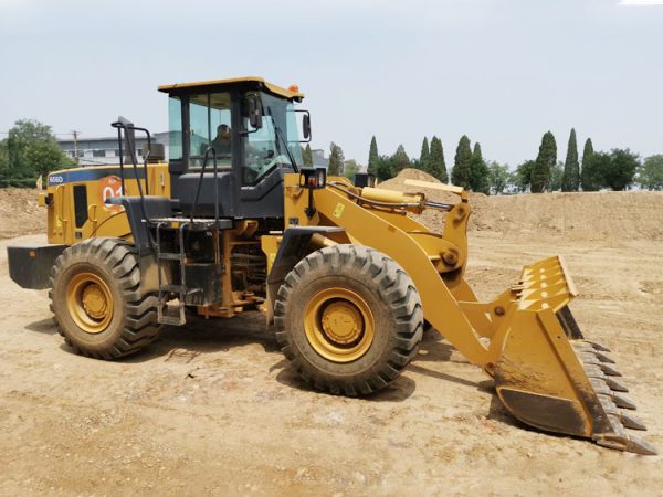 High quality5 ton high lift wheel loader buckets SEM658F with Full hydraulic system - Image 3