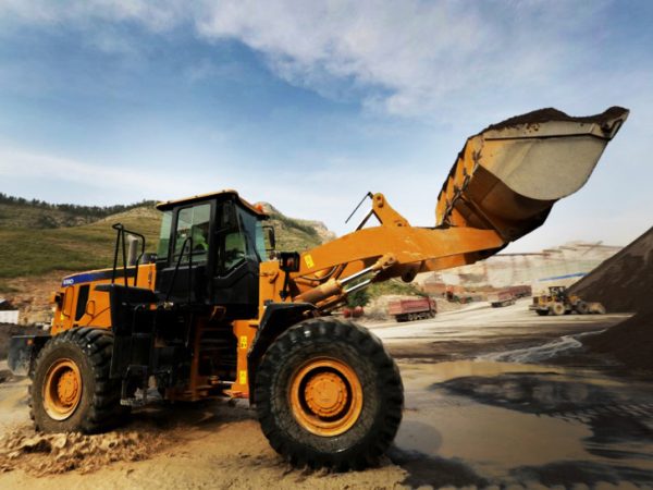 High quality5 ton high lift wheel loader buckets SEM658F with Full hydraulic system - Image 6