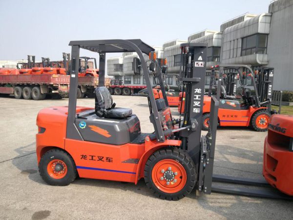 LONKING 4 Ton Diesel Forklift CPCD40 LG40DT FD38T With 3M Lifting Height For Sale - Image 4