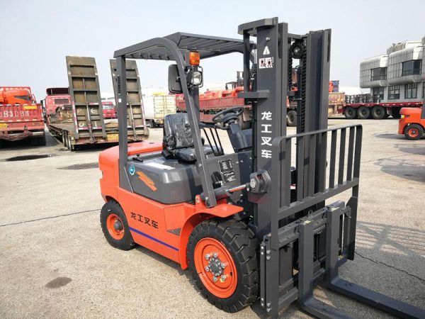 LONKING 4 Ton Diesel Forklift CPCD40 LG40DT FD38T With 3M Lifting Height For Sale - Image 5