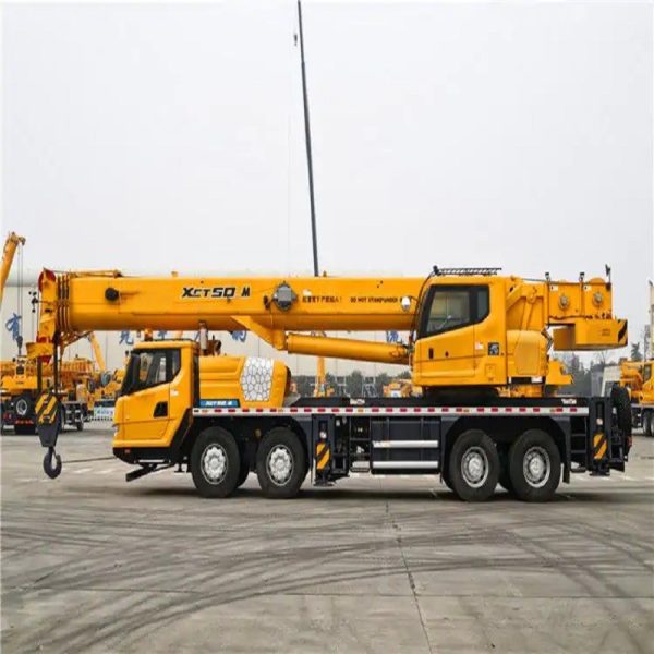 Lifting Equipment 50 Ton Mobile Truck Crane Xct50