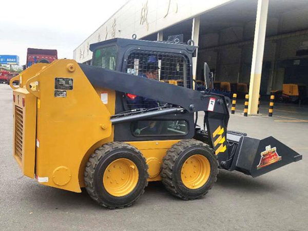 New Small Skid Steer Loader for Sale 1 ton Multifunction XC740K Mini Skid Steer Loader XT740 - Image 5