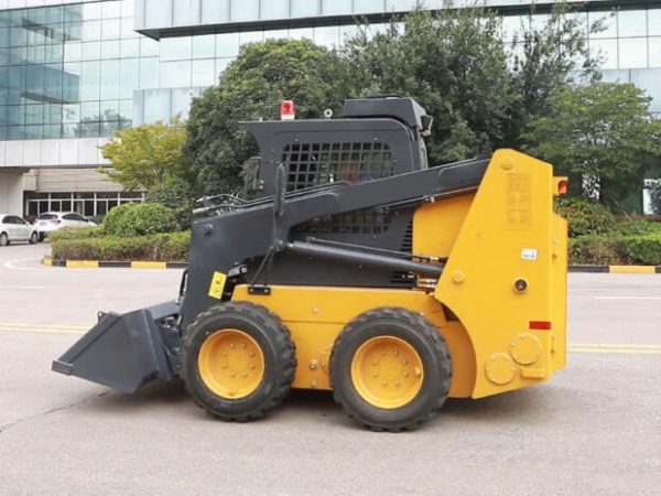 New Small Skid Steer Loader for Sale 1 ton Multifunction XC740K Mini Skid Steer Loader XT740 - Image 6