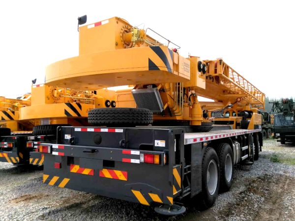 QY50KA Construction Crane 50 Ton Truck Crane Lifting Machine in Stock - Image 6