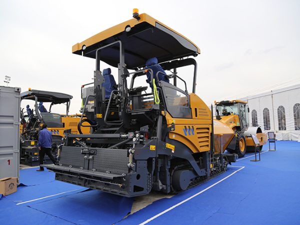 RP753 140KW Road Asphalt Concrete Paver Machine - Image 6