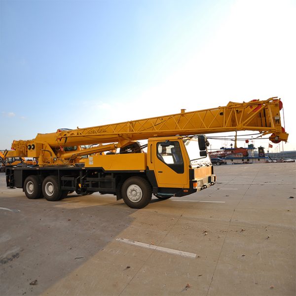 QY25K-II Chinese 25 Tons Truck Crane Price List With Factory Price - Image 3