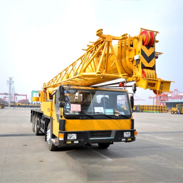 QY25K-II Chinese 25t boom truck crane with cheap price - Image 4