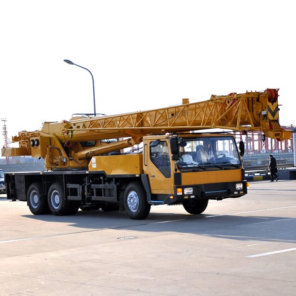 QY25K-II Chinese 25t boom truck crane with cheap price - Image 5