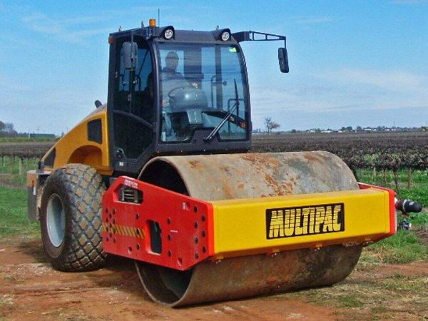 SPR200C-8 20T Hydraulic Road Roller - Image 3