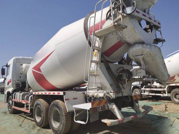 SY412C-8R 12 Cubic Meters Mobile Cement Concrete Truck Mixer Price in shanghai for hot sale - Image 5