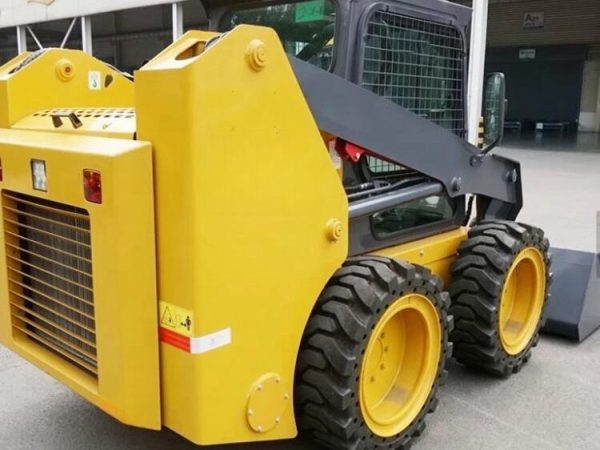 Small Backhoe Loader XT760 Tractor Skid Steer Loader with Price - Image 6