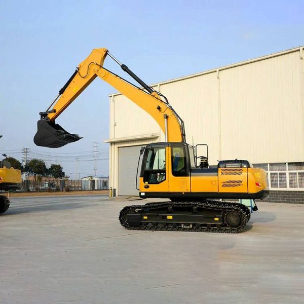 XE215C 20T Hydraulic Excavator - Image 2