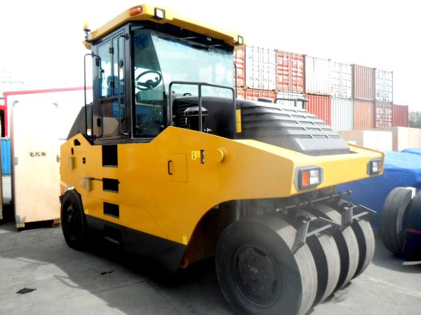 XP163 16T Static Road Roller - Image 2