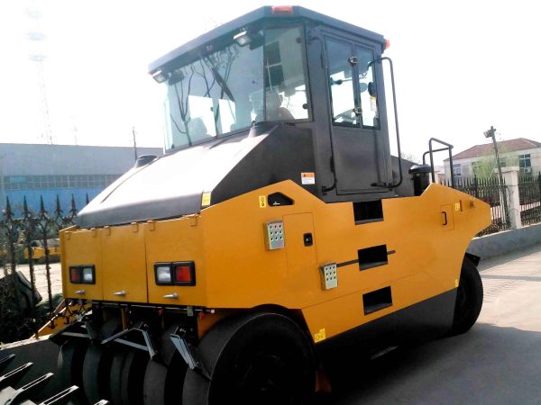 XP163 16T Static Road Roller - Image 5