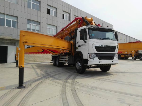 the best price China top brand 37m Truck-mounted Concrete Pump HB37K Truck Mounted Boom Concrete Pump in stock - Image 2